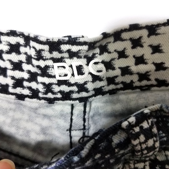 BDG HIgh Rise Jeans Twig Ankle Print 28W 29L UO - Picture 6 of 7